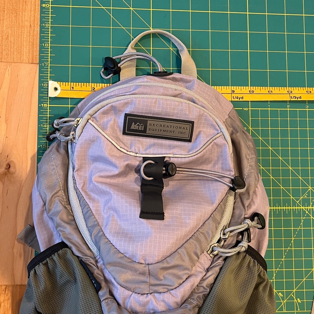 Gray REI Nalgene Hydroframe Backpack - Picture 9 of 9